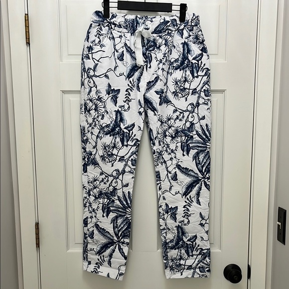 Free People White and Navy Floral Drawstring Casual Pants - Size Medium - Picture 1 of 16
